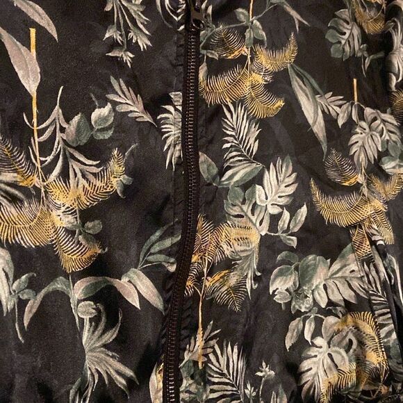 Victoria's Secret Black Luxe Palm Satin Feel Bomber Cropped Jacket Size S - Picture 2 of 7